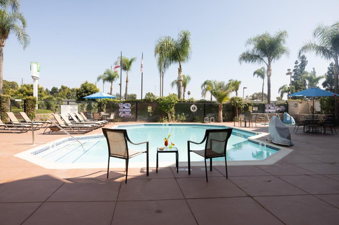 Holiday Inn Santa Ana-Orange County Airport By Ihg Экстерьер фото