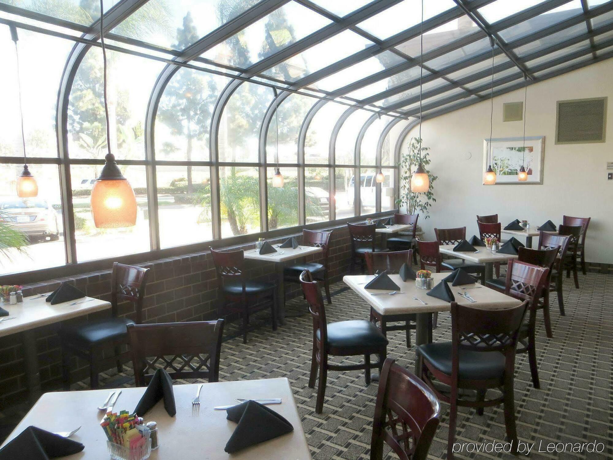 Holiday Inn Santa Ana-Orange County Airport By Ihg Экстерьер фото