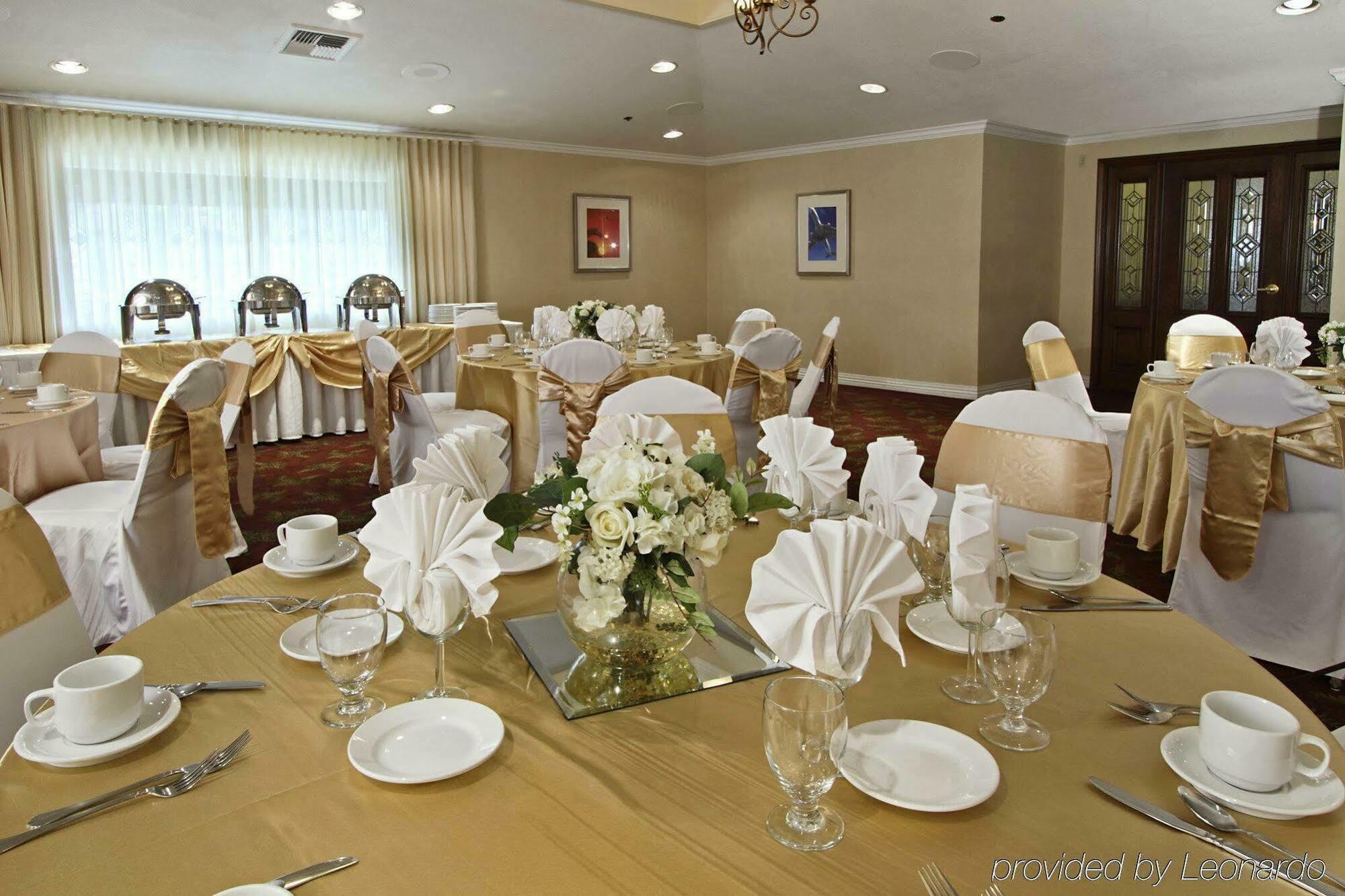 Holiday Inn Santa Ana-Orange County Airport By Ihg Экстерьер фото